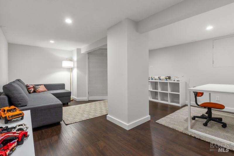 10 Fern Avenue