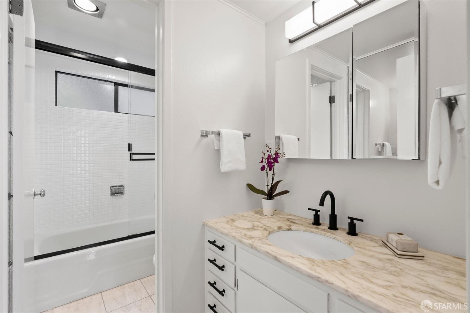 1451 Montgomery Street # 9