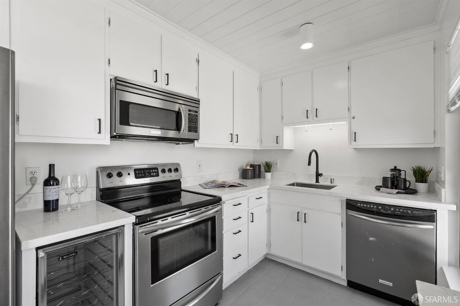 1451 Montgomery Street # 9