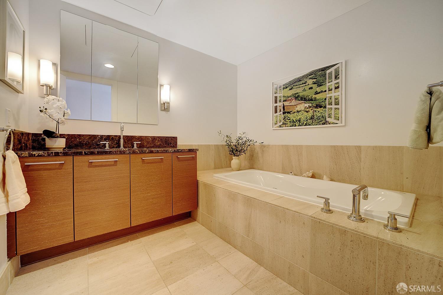 301 Mission Street # 25J