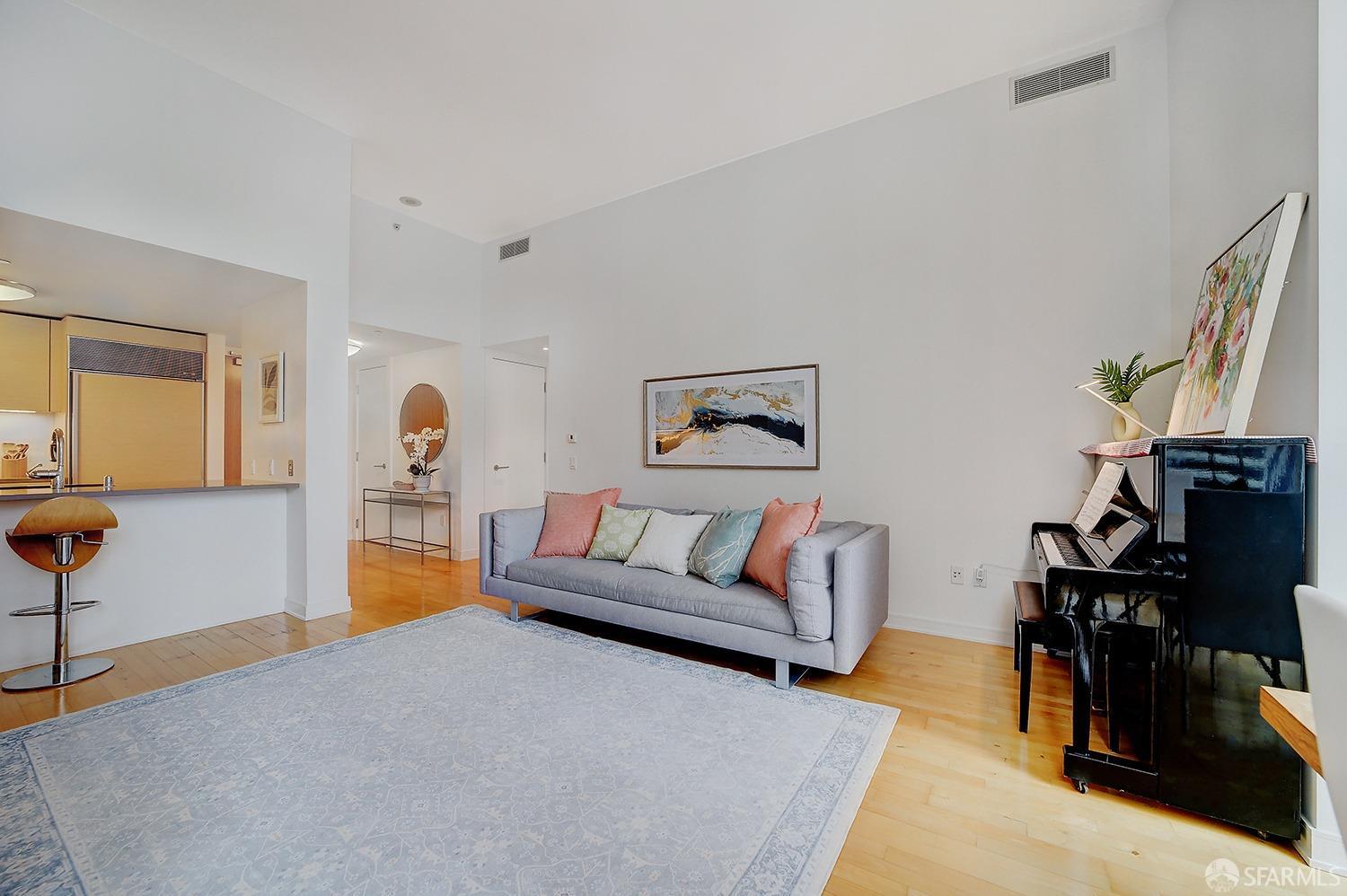 301 Mission Street # 25J