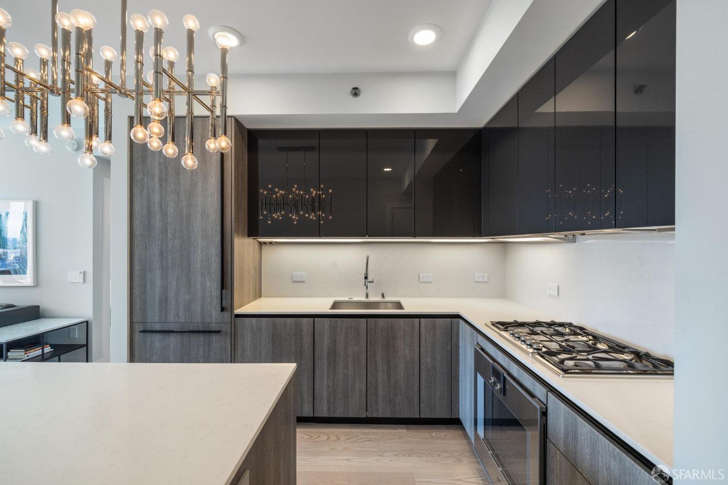 201 Folsom Street # 17H