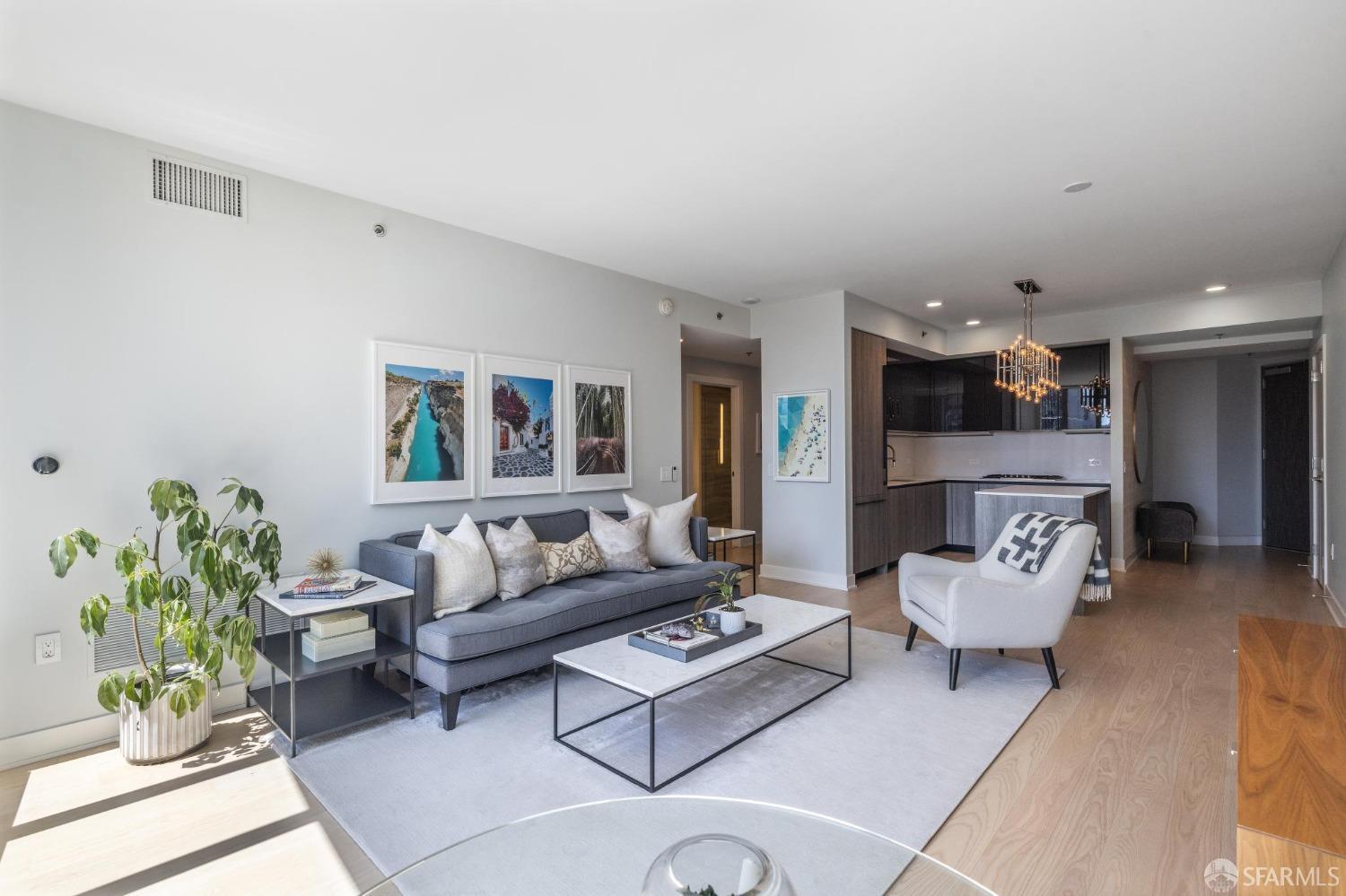 201 Folsom Street # 17H