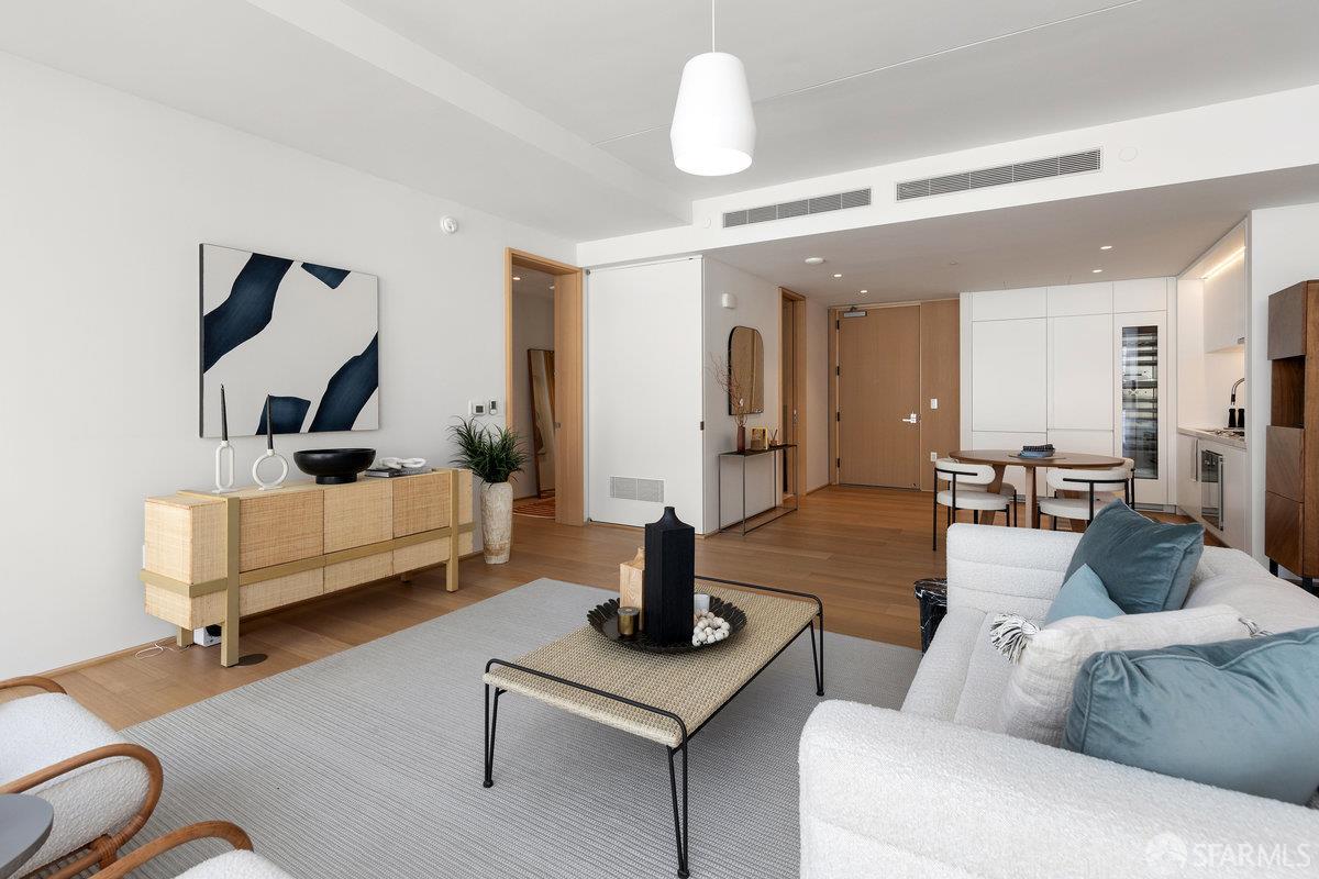 1 Steuart Lane # 608