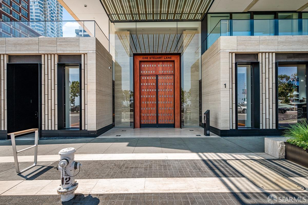 1 Steuart Lane # 608