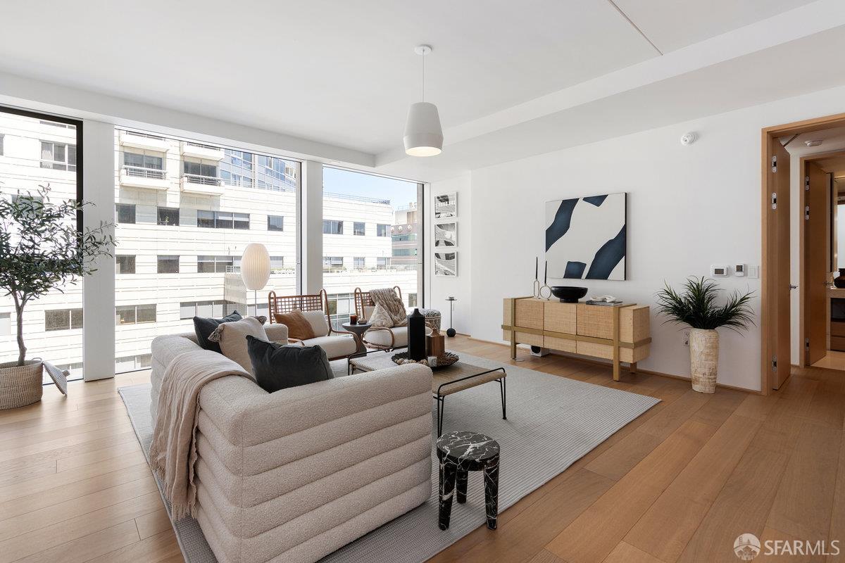 1 Steuart Lane # 608