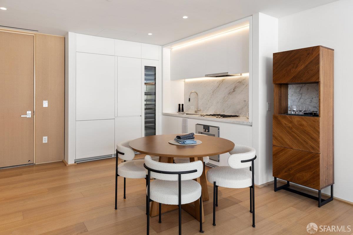 1 Steuart Lane # 608