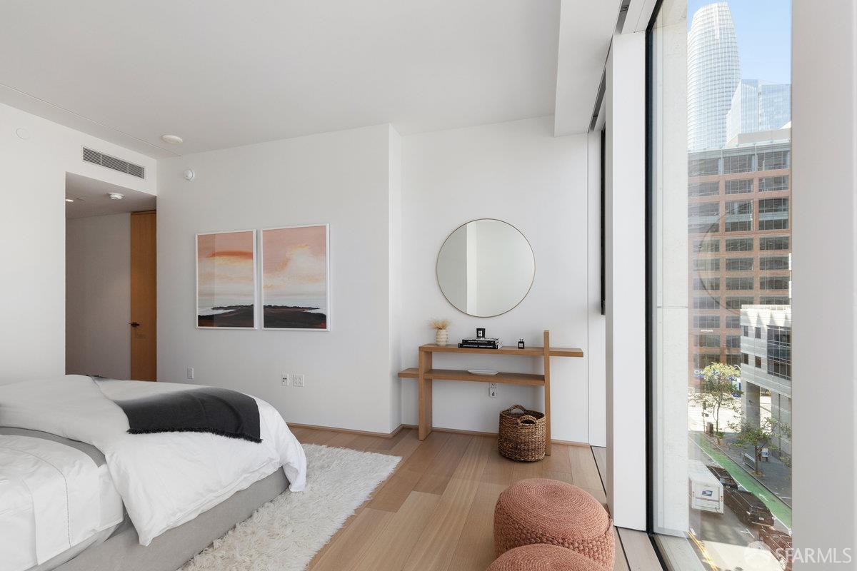 1 Steuart Lane # 608