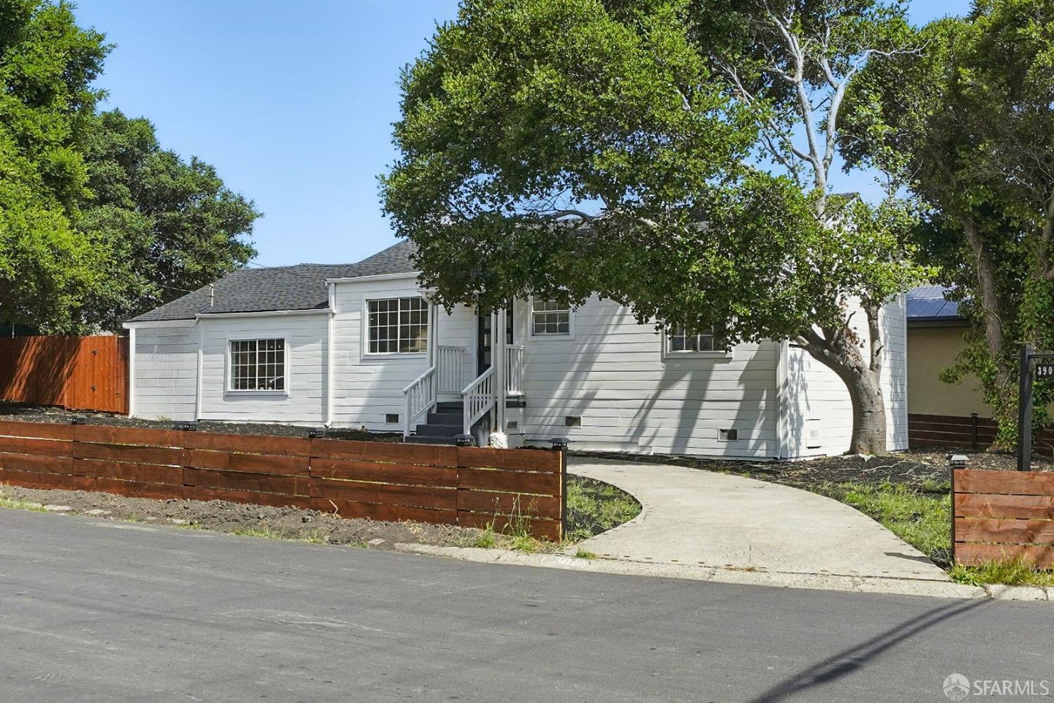 3901 La Colina Road