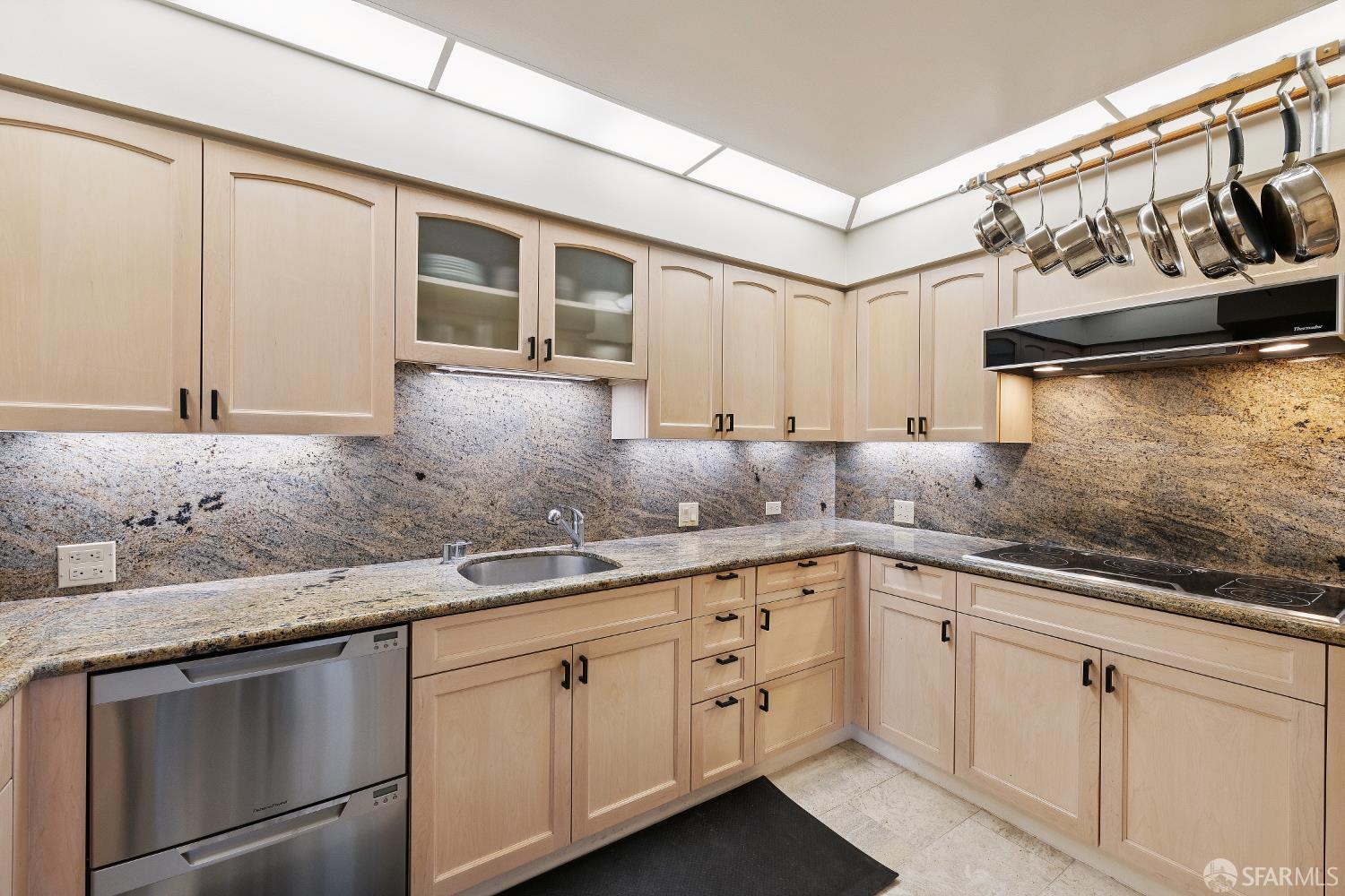 611 Washington Street # 2505