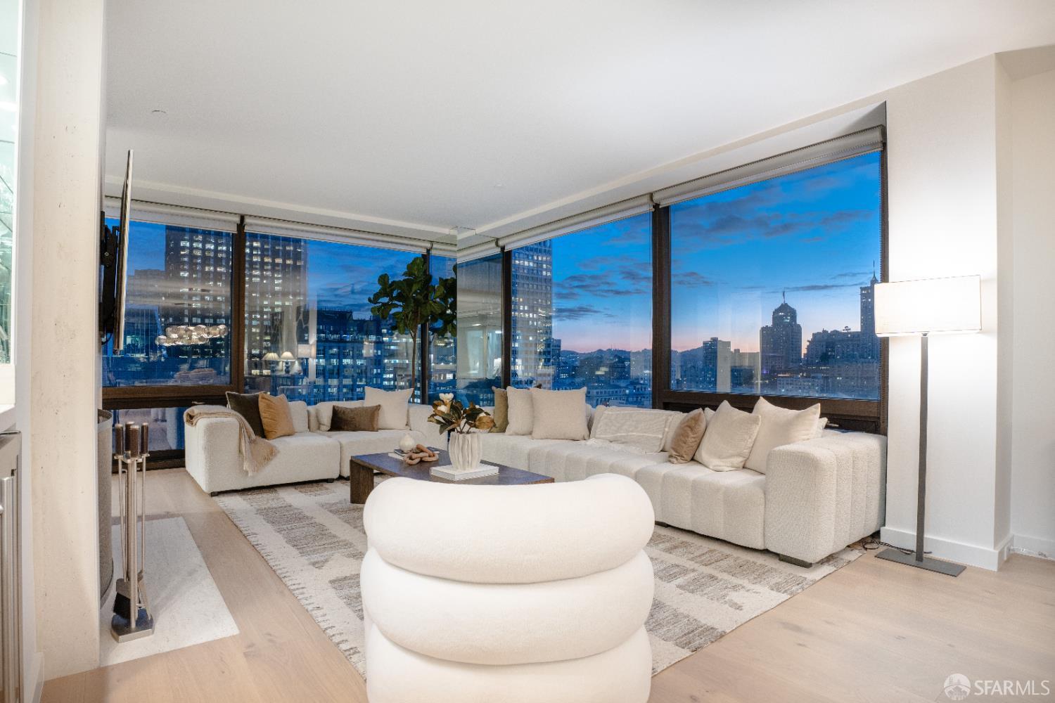 611 Washington Street # 2505, San Francisco Unit: 2505