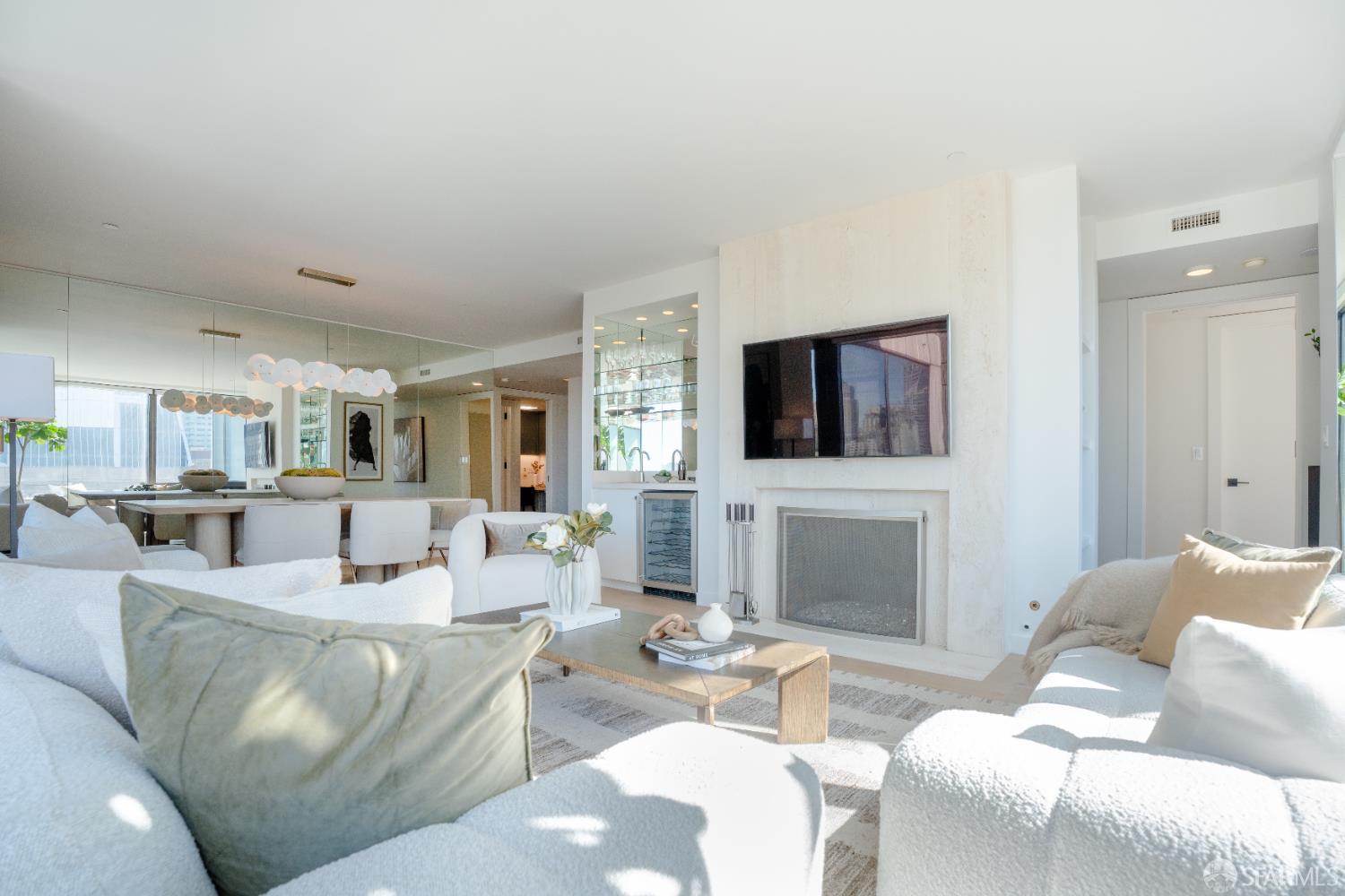 611 Washington Street # 2505, San Francisco Unit: 2505