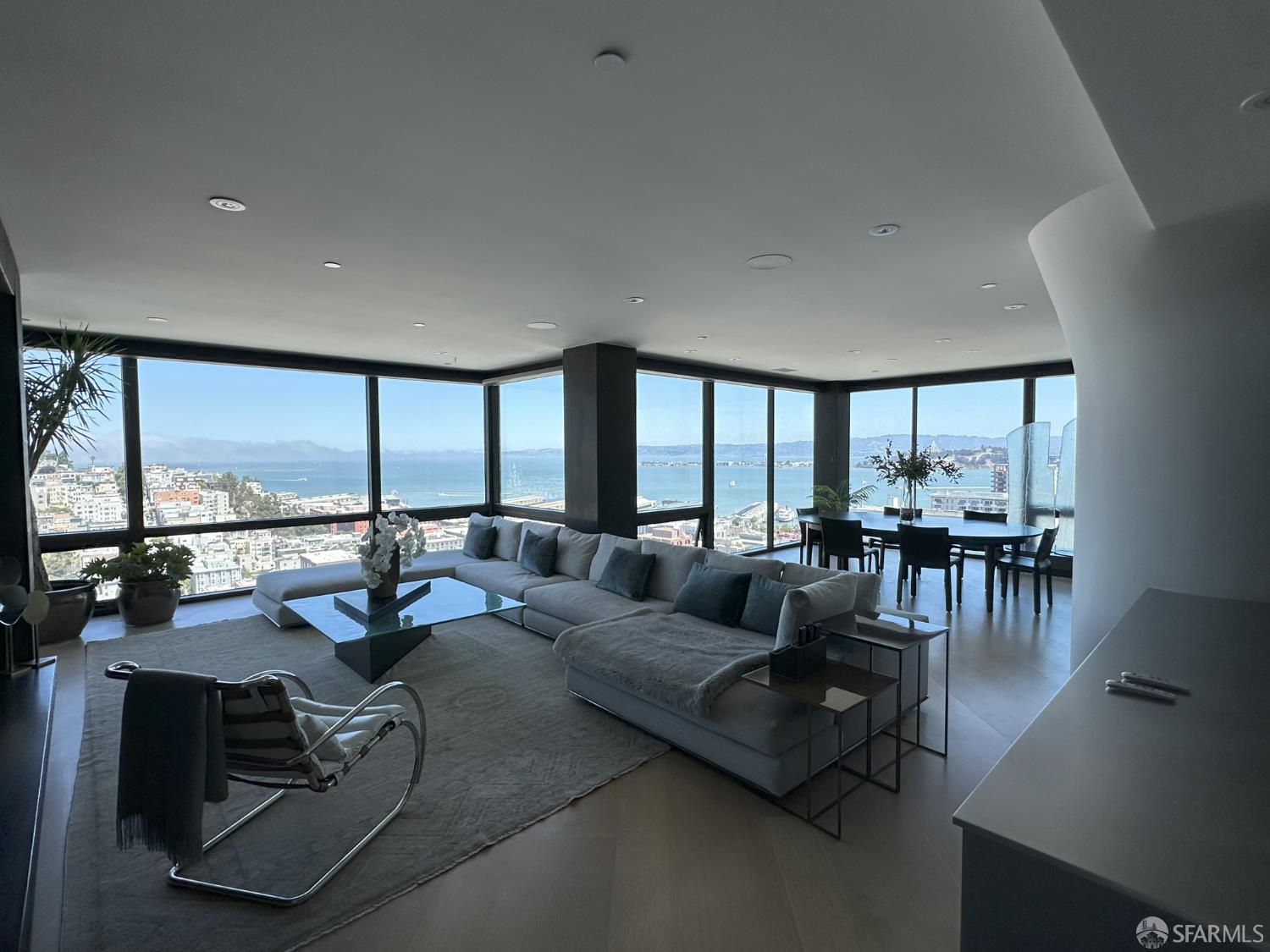 611 Washington Street # 2502