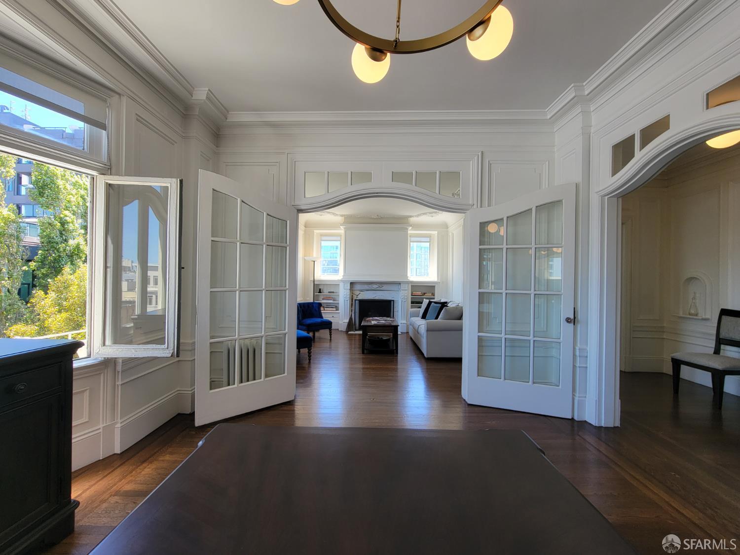 1740 Franklin Street # 10