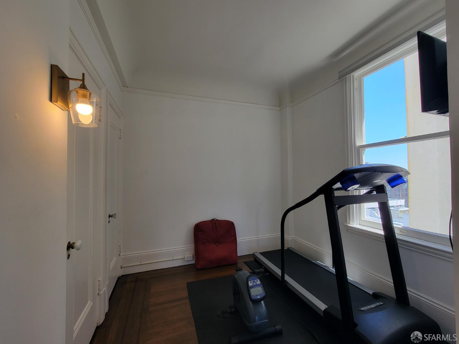 1740 Franklin Street # 10
