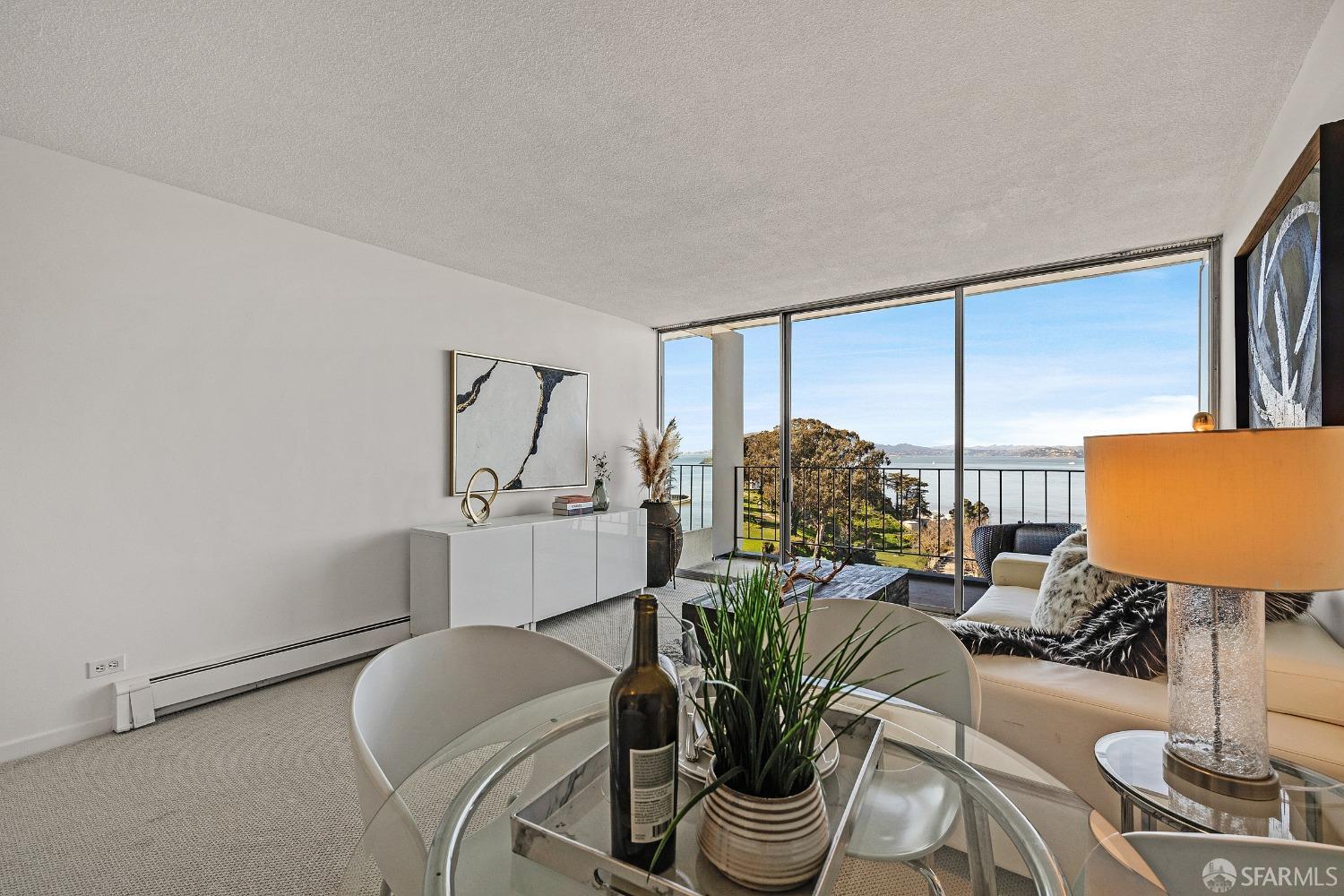 1050 North Point Street # 906