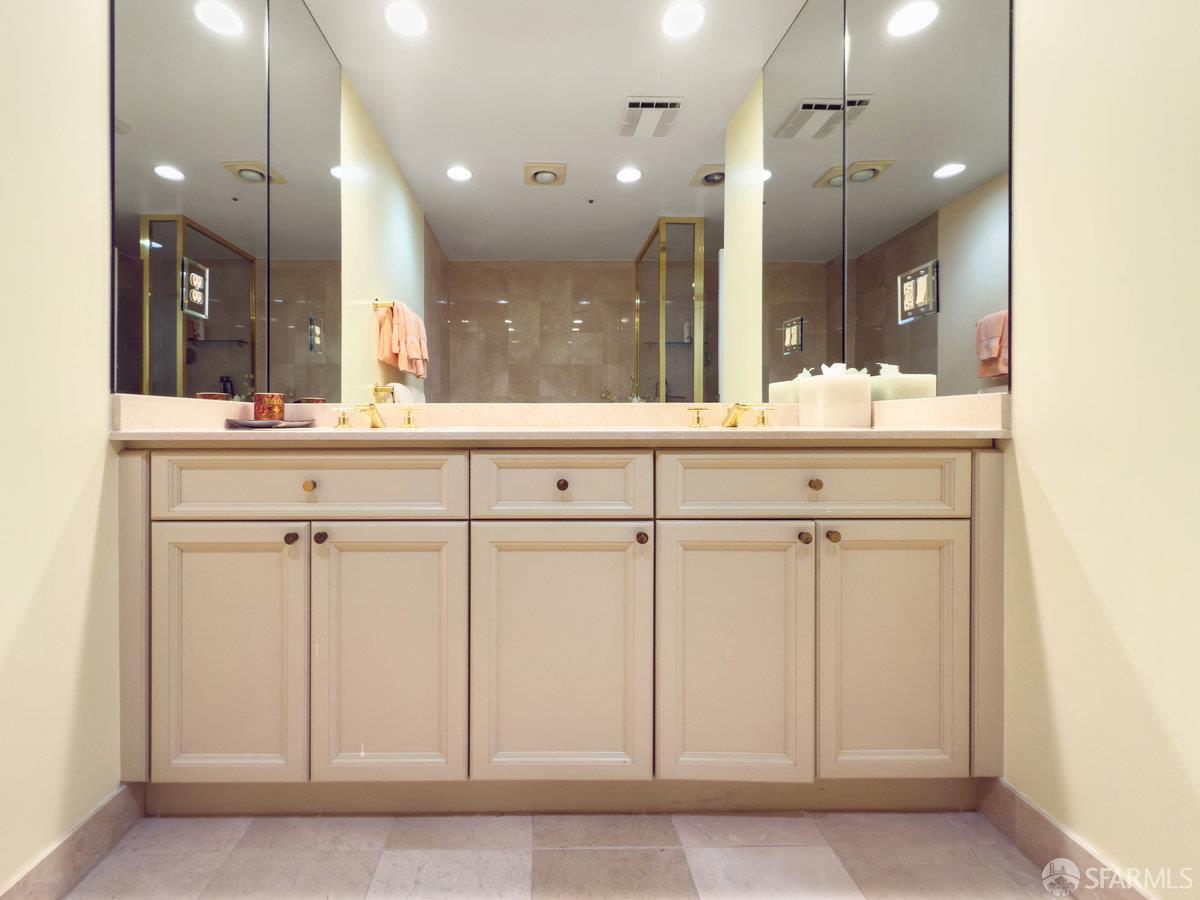 1340 Clay Street # 404