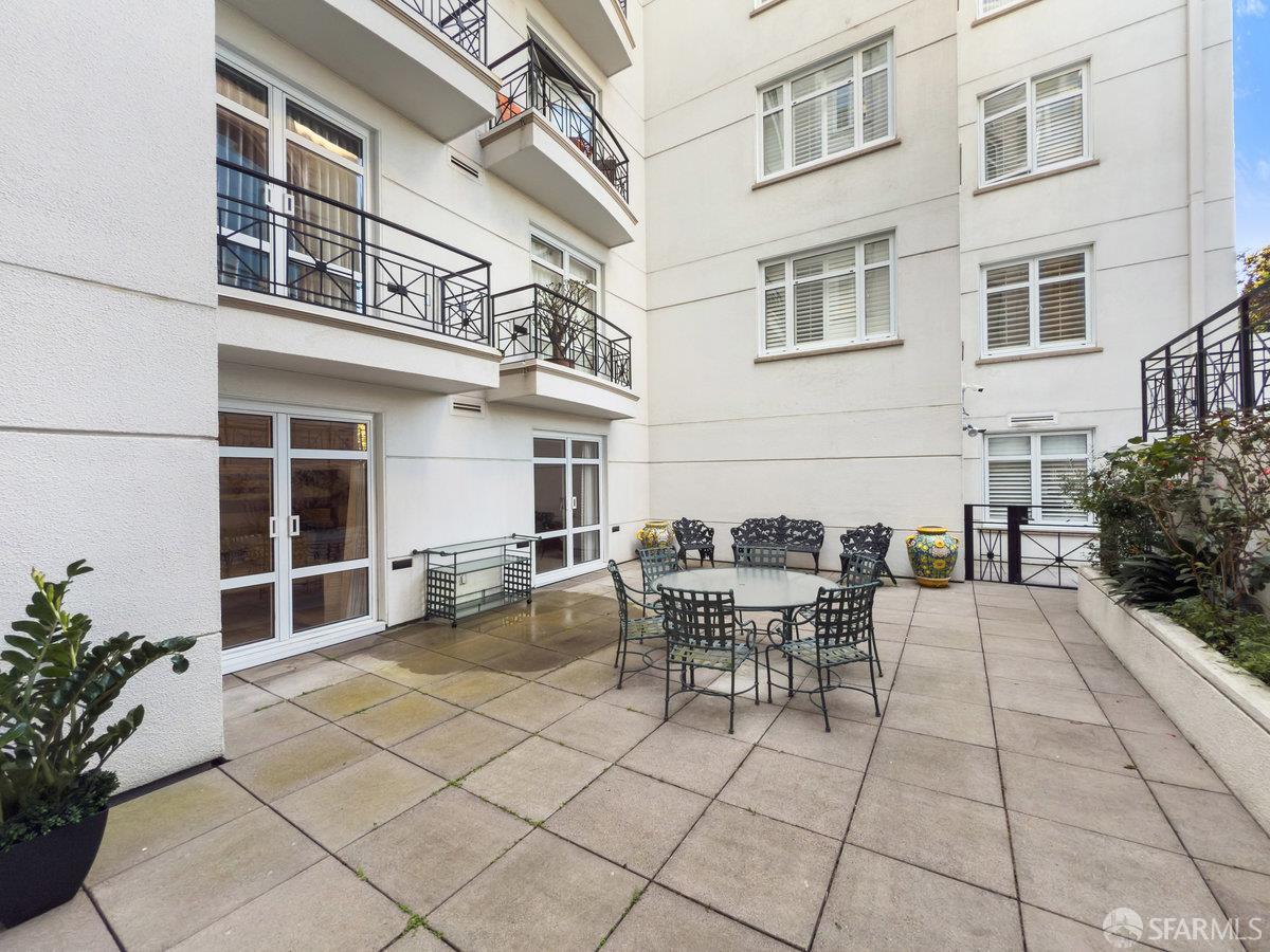 1340 Clay Street # 404