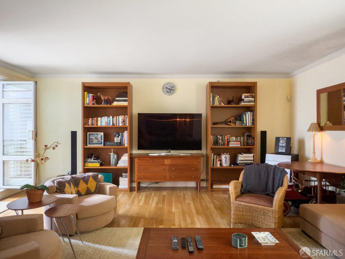 1340 Clay Street # 404