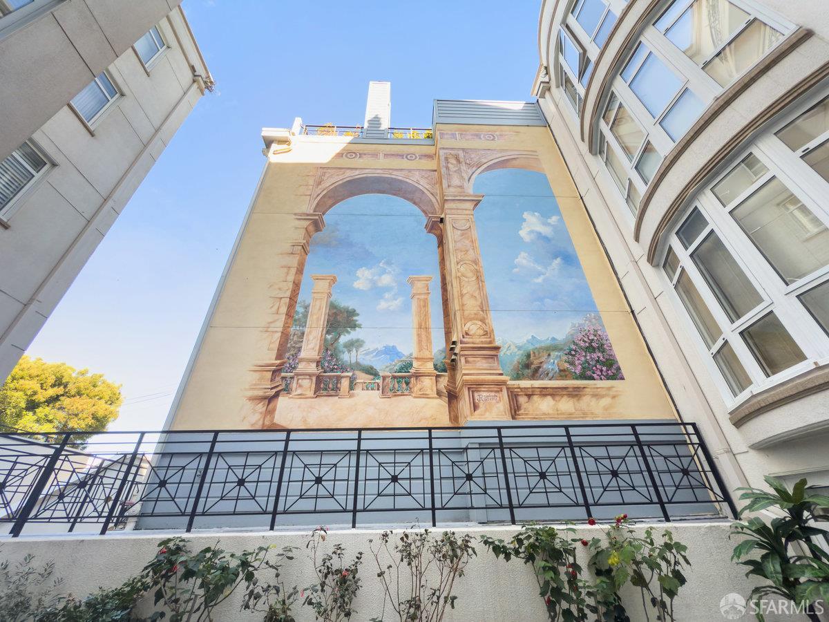 1340 Clay Street # 404