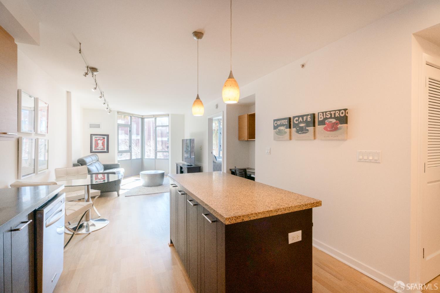 170 King Street # 409