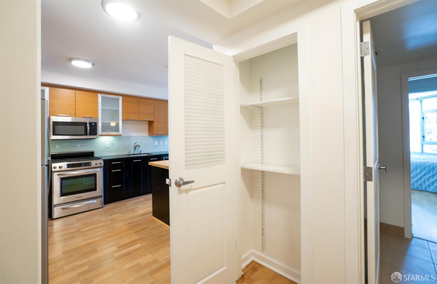 170 King Street # 409