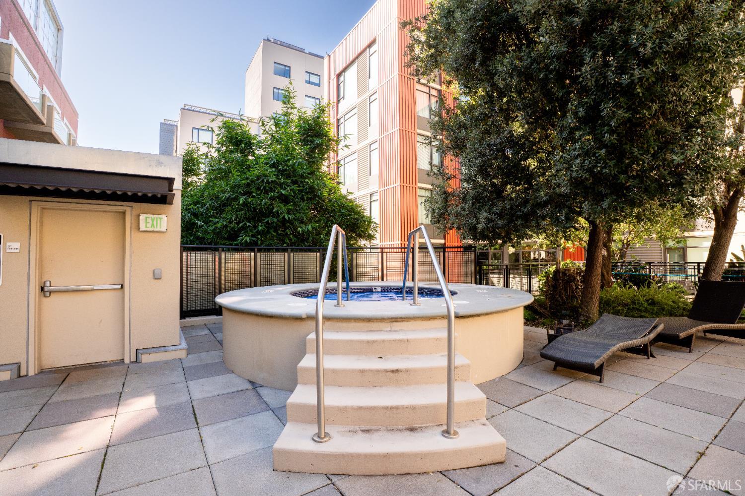 170 King Street # 409