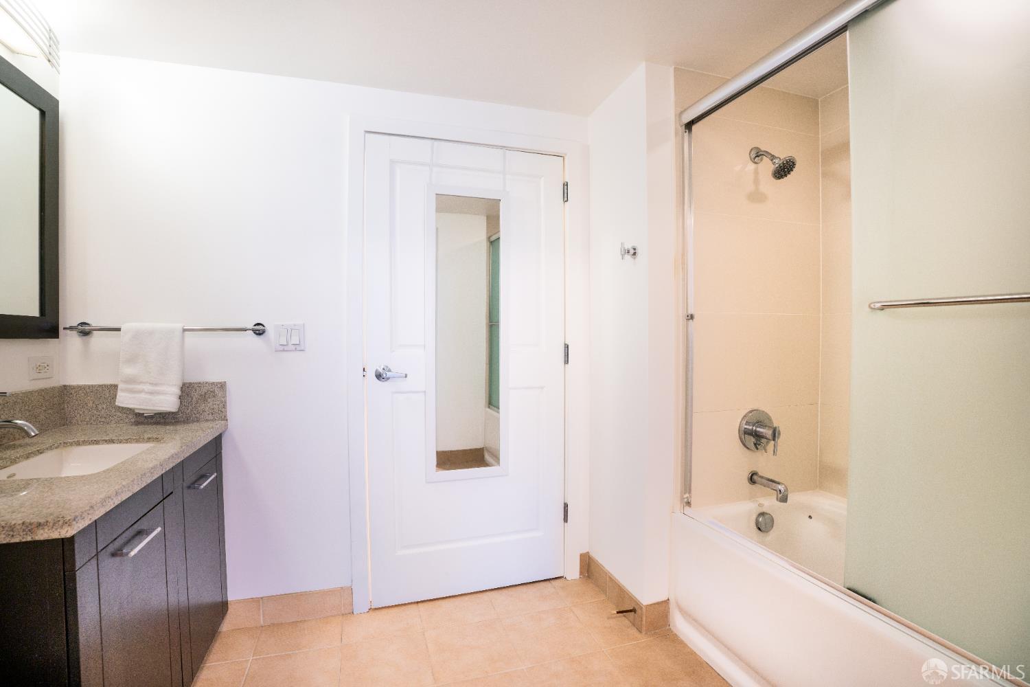 170 King Street # 409