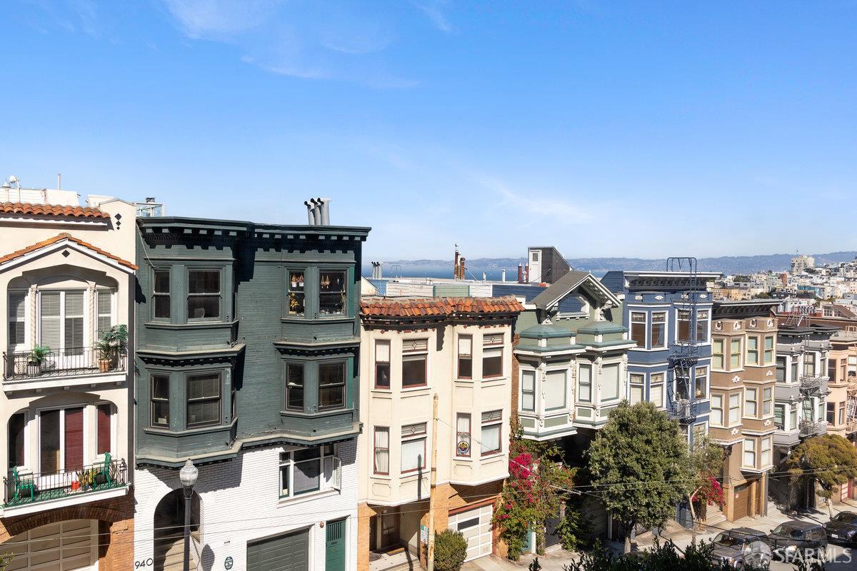 44 Macondray Lane # 2W