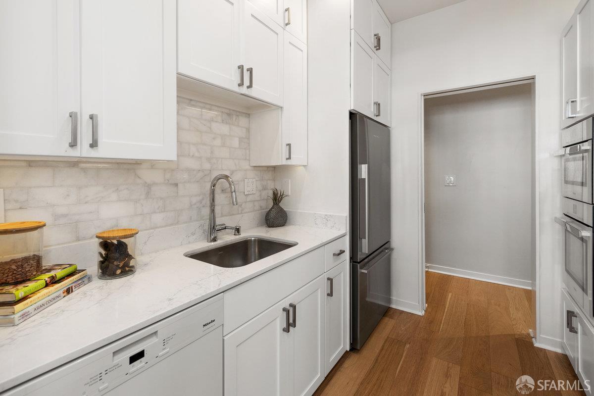 44 Macondray Lane # 2W