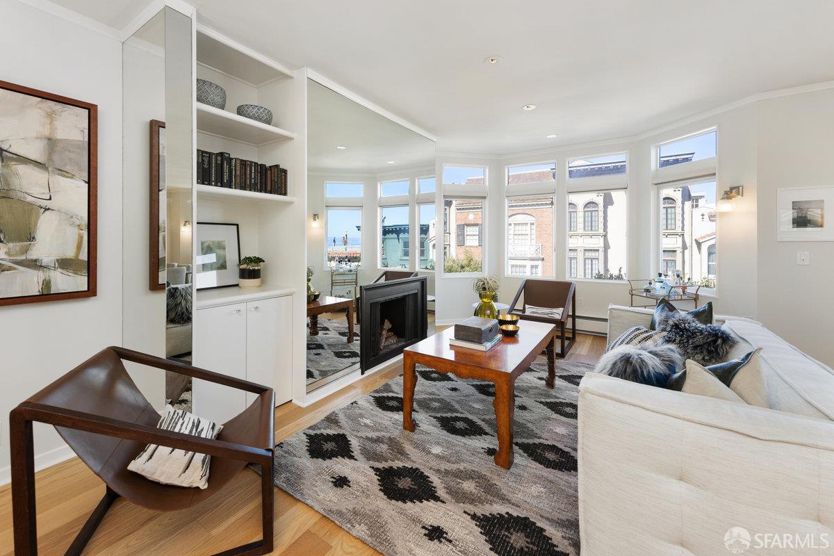 44 Macondray Lane # 2W