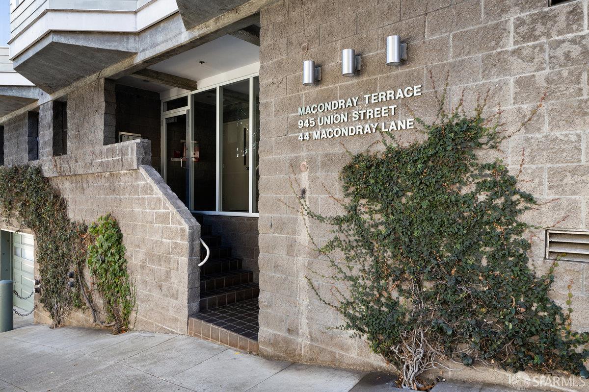 44 Macondray Lane # 2W