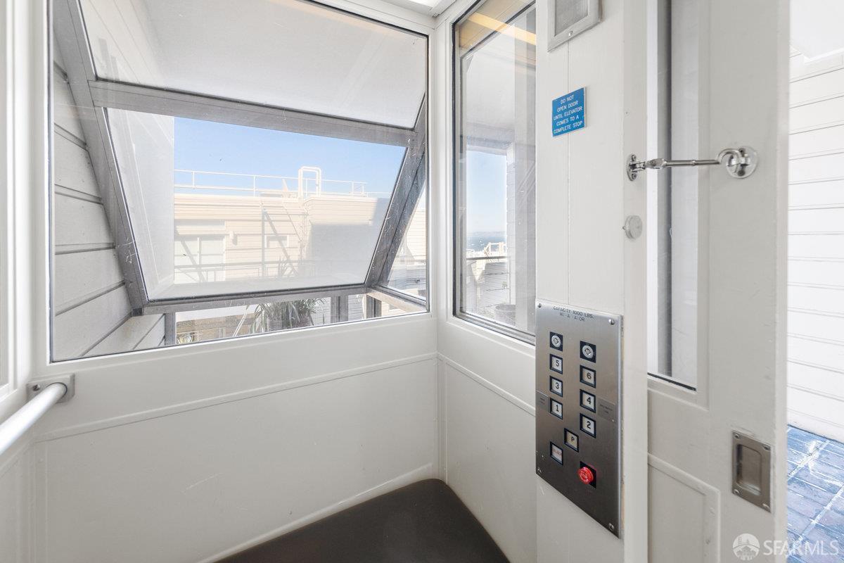 44 Macondray Lane # 2W