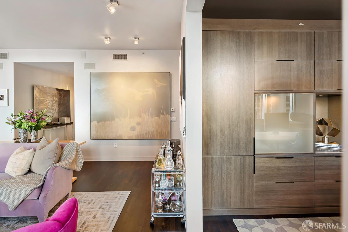 301 Mission Street # 27C