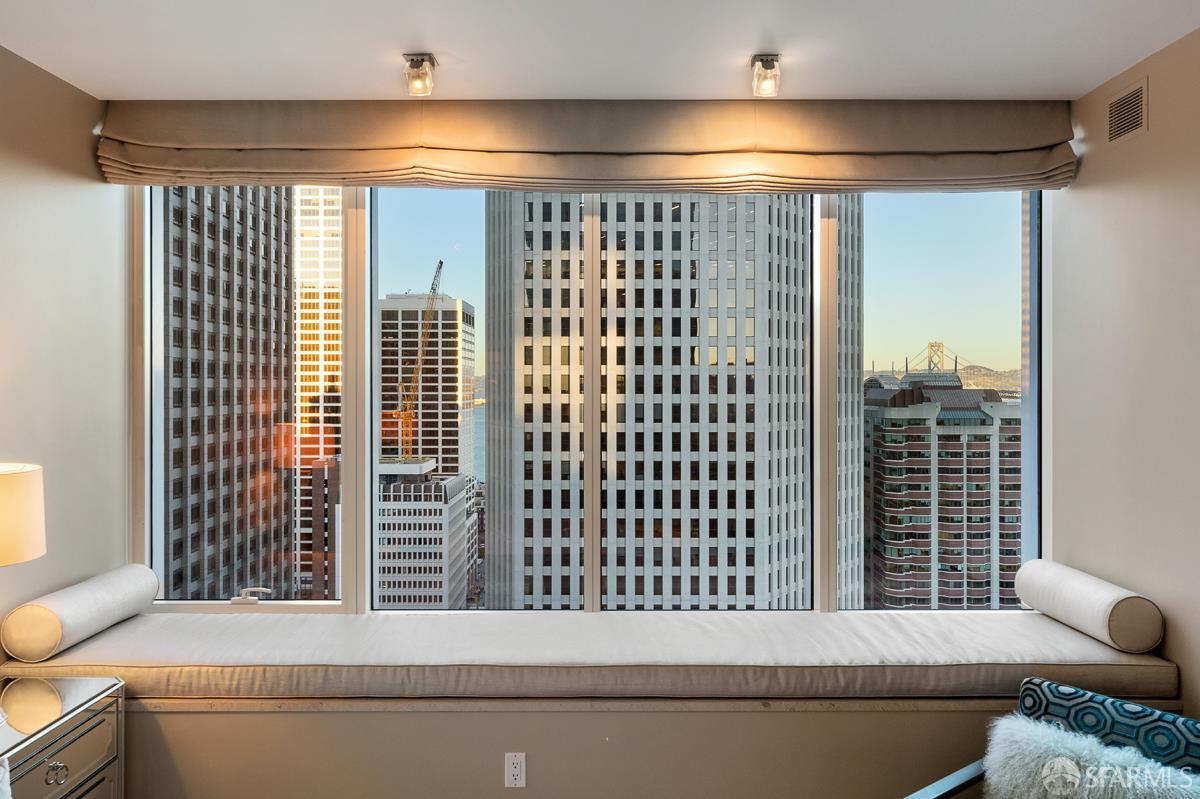 301 Mission Street # 27C