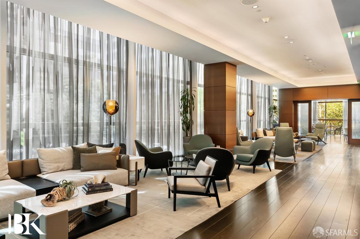 301 Mission Street # 43D