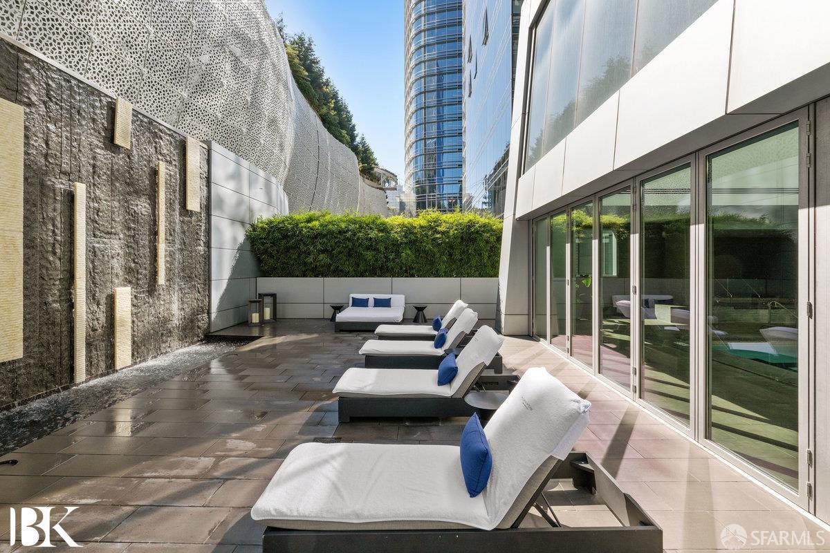 301 Mission Street # 50A