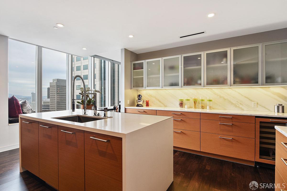 301 Mission Street # 49A