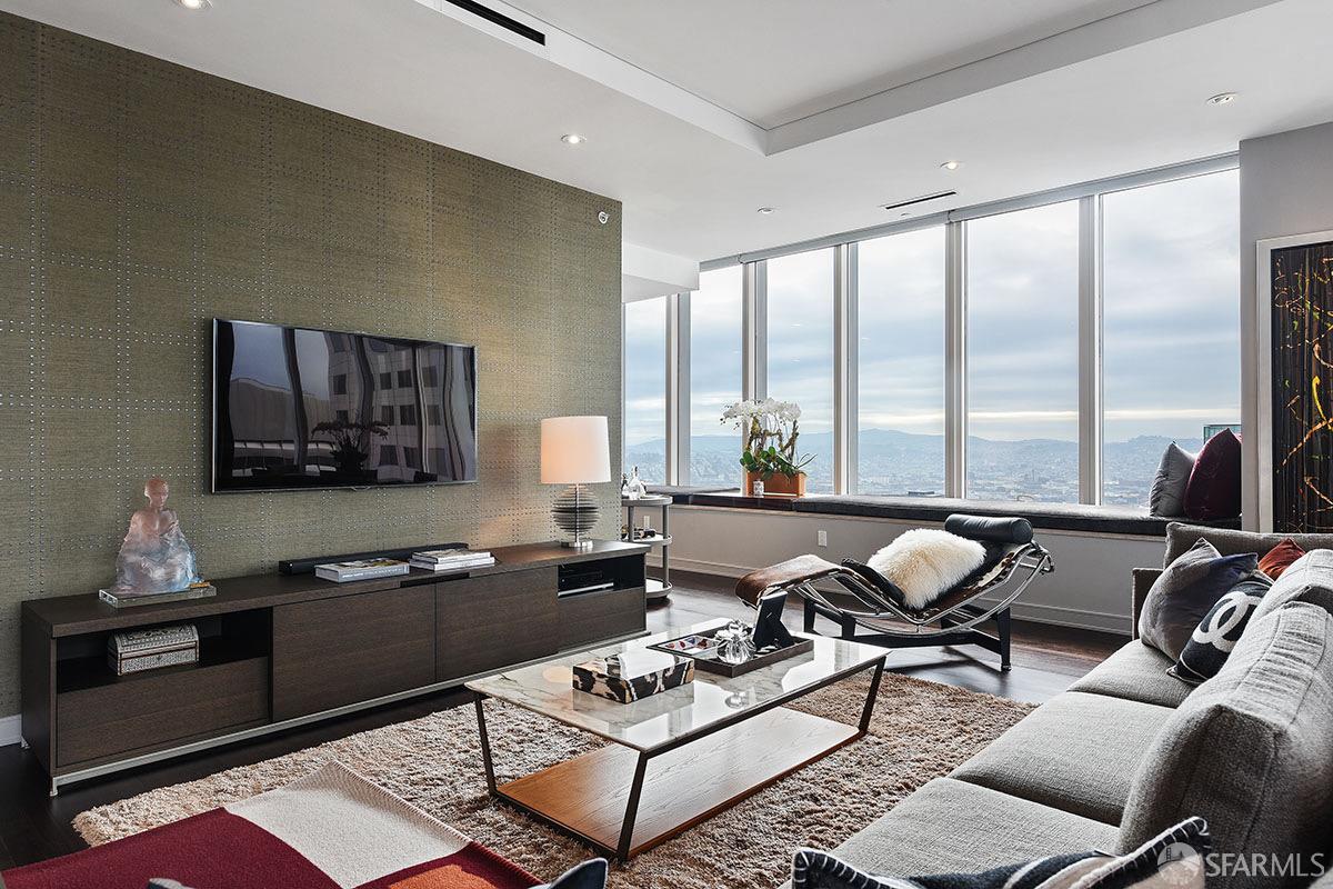301 Mission Street # 49A