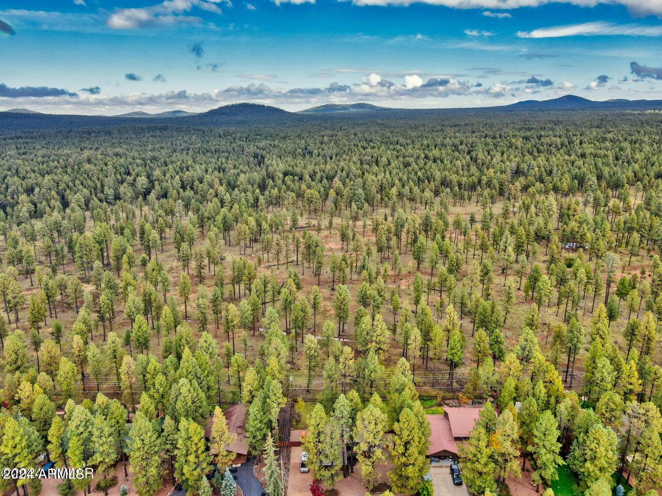 6993 MOON CREEK Circle