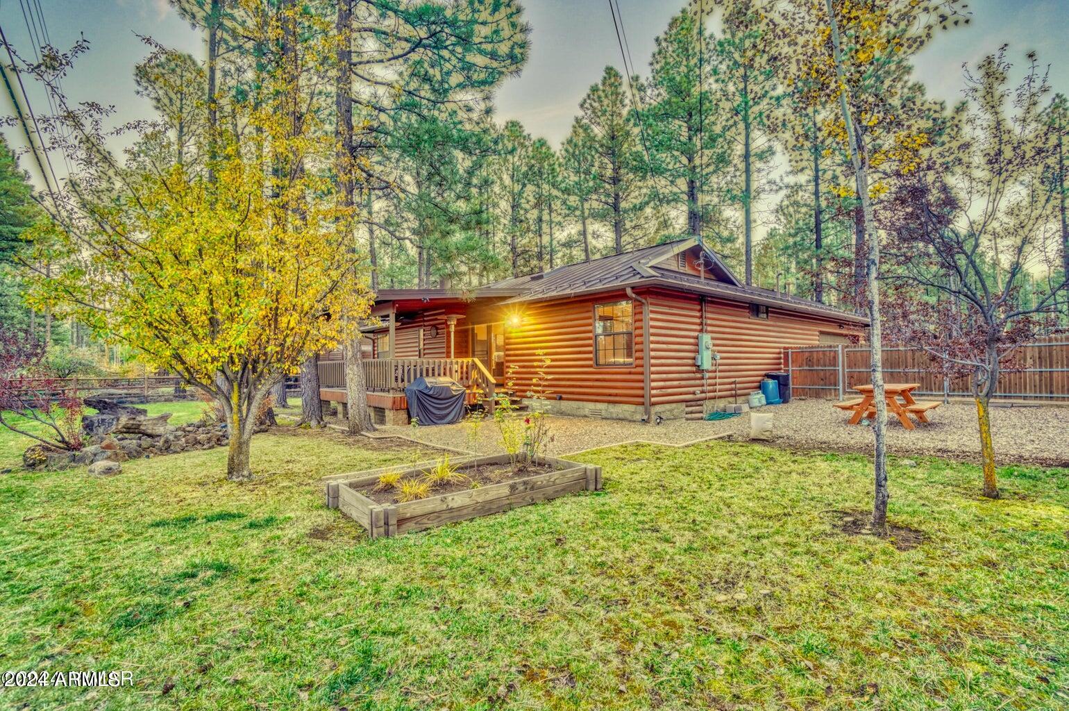 6993 MOON CREEK Circle