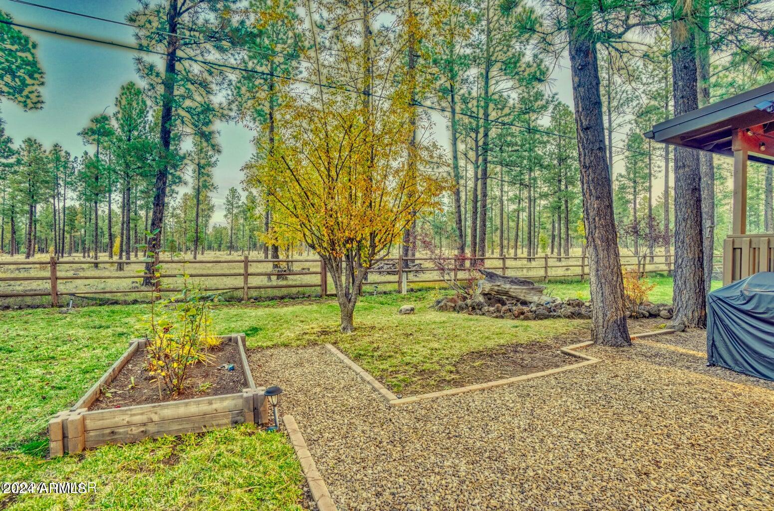 6993 MOON CREEK Circle