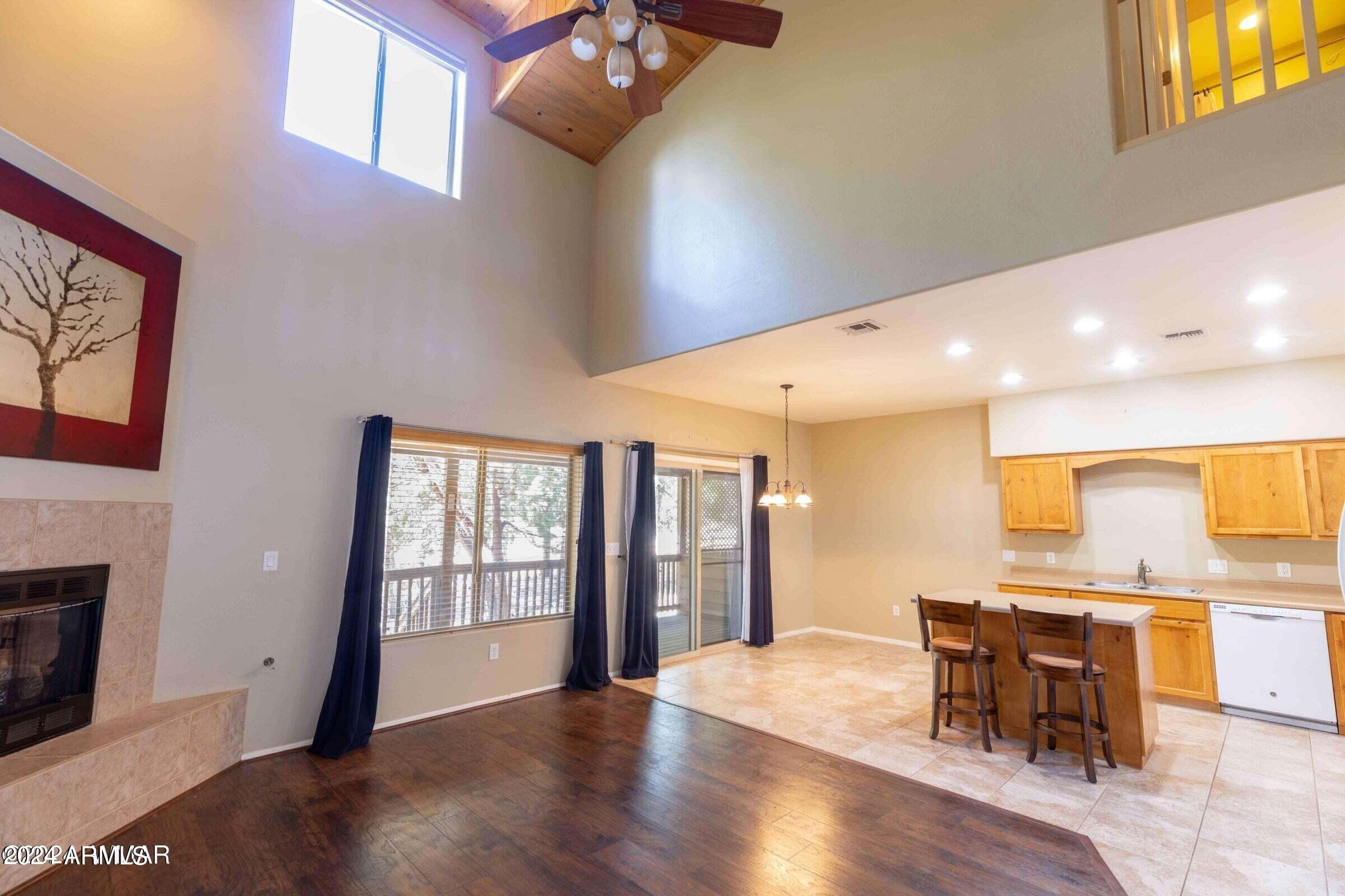 6102 W STARLIGHT RIDGE Parkway, E