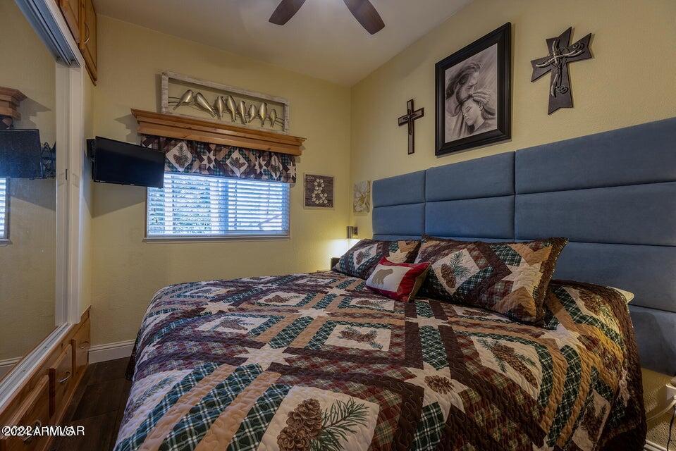 2231 E FOSSIL Trail
