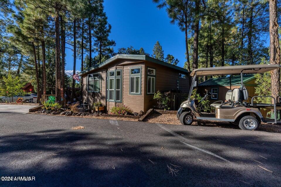 2231 E FOSSIL Trail