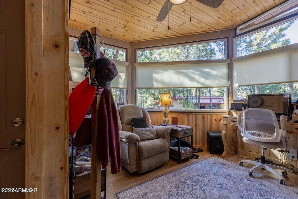 2231 E FOSSIL Trail