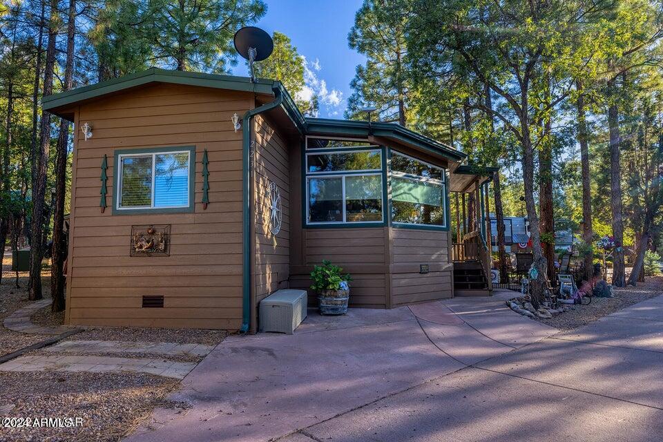 2231 E FOSSIL Trail