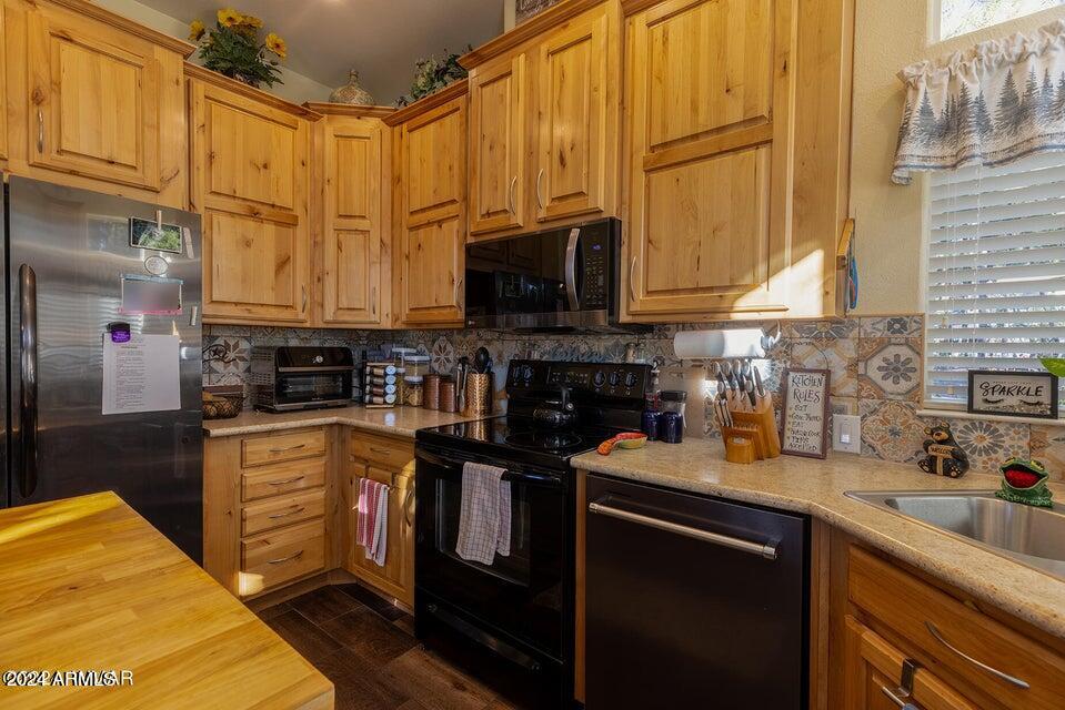 2231 E FOSSIL Trail