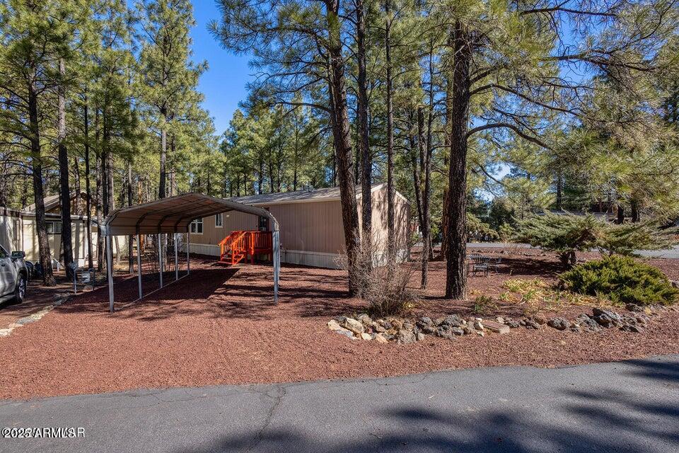 1142 N 43RD Drive