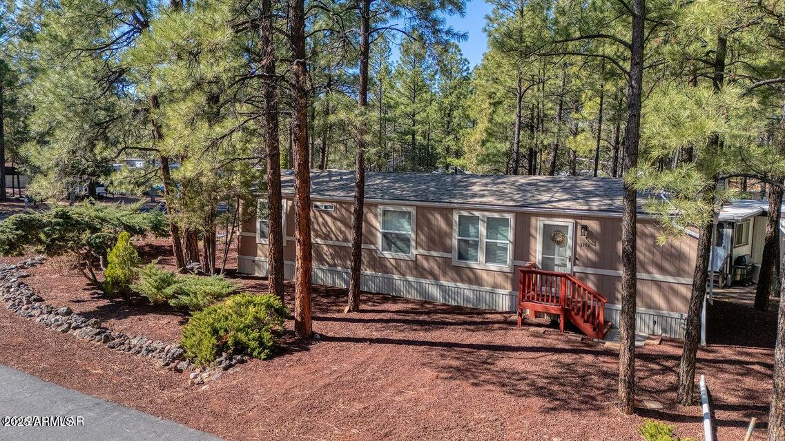 1142 N 43RD Drive